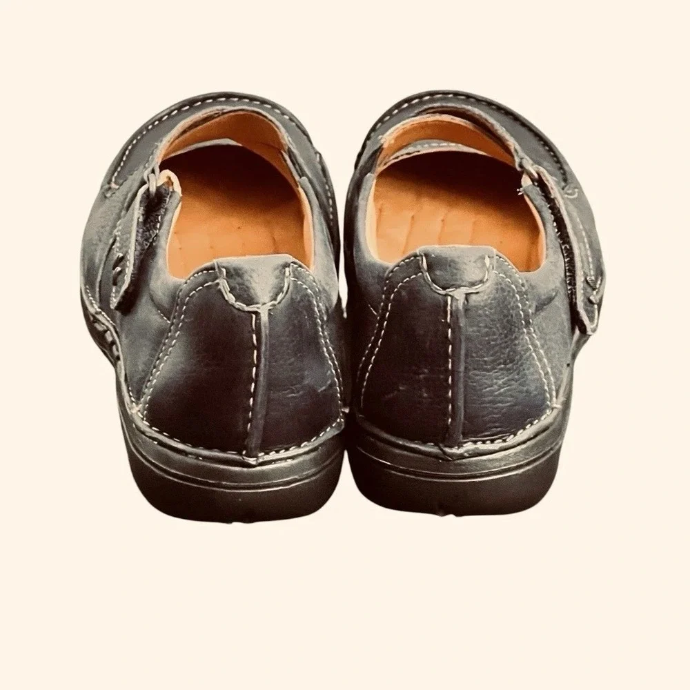 Clarks Unstructured Un Loop Navy Leather Mary Jane Lightweight ShoesSize 7 Wide